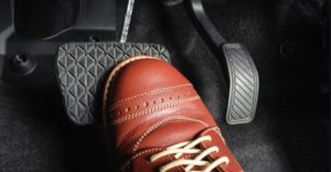 how long does it take to change brakes