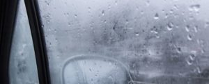 car windows fogging up inside when parked