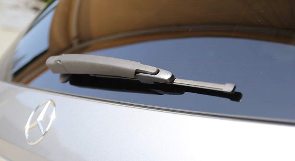how to replace rear wiper blade