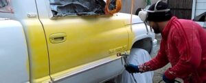 painting car with airless sprayer