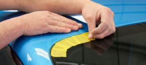 painting car with airless sprayer