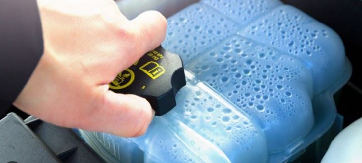 Coolant Reservoir Bubbling When Car Is Off – Cause & Fix