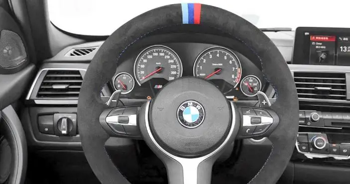 how to put on a steering wheel cover