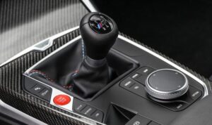 how to launch manual car