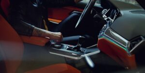 how to launch manual car